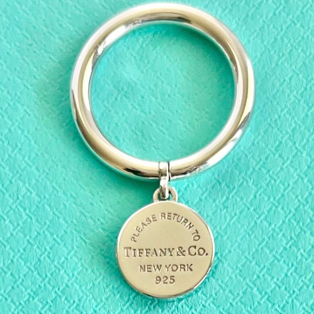 Tiffany & Co. Sterling Silver Return to Tiffany Round Dangle Tag Band Ring